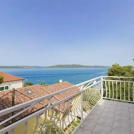 Charming Apartments, Brodarica, Apartman