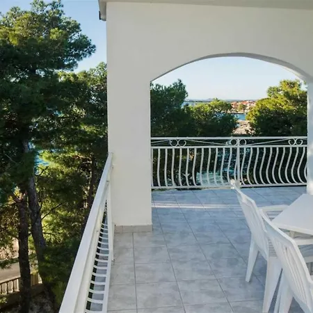 Charming Apartments, Brodarica, Apartman *