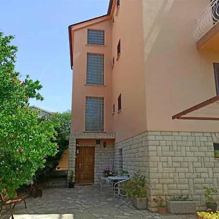 Apartman Charming Apartments, Brodarica, *