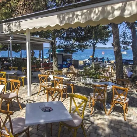 Apartman Charming Apartments, Brodarica, *