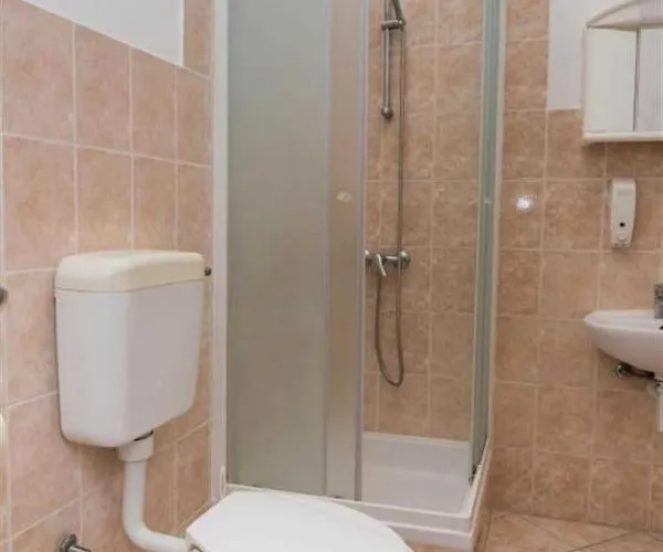 Charming Apartments, Brodarica, Apartman